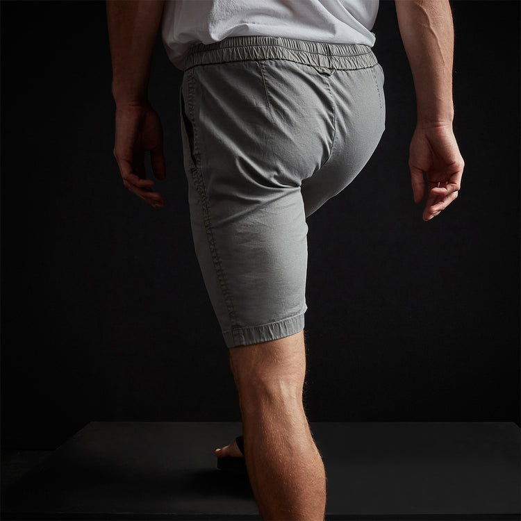 Stretch Canvas Work Short In Silver Grey Pigment | James Perse Los Angeles