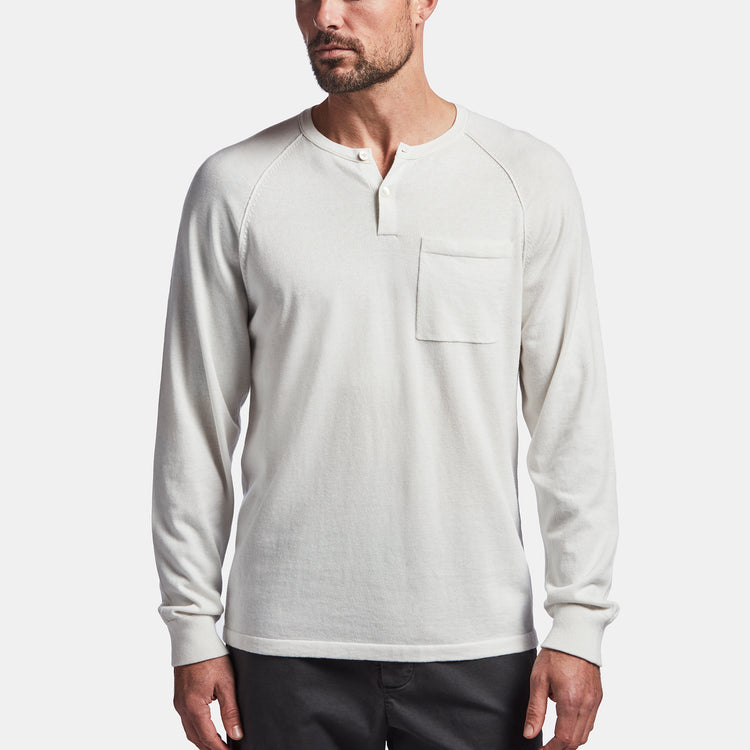 Cotton Cashmere Raglan Henley In Vintage White | James Perse Los Angeles