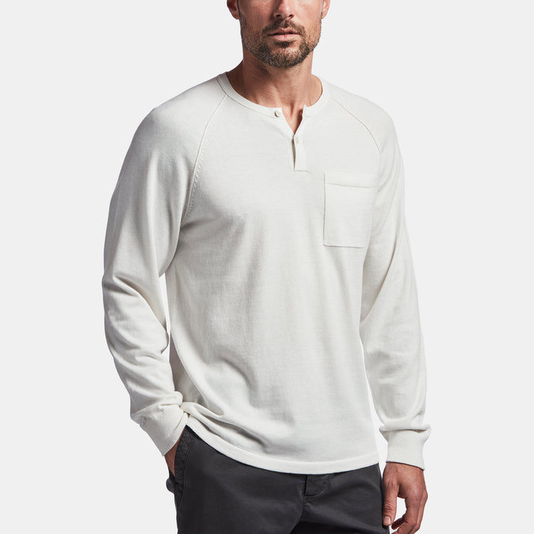Cotton Cashmere Raglan Henley In Vintage White | James Perse Los Angeles