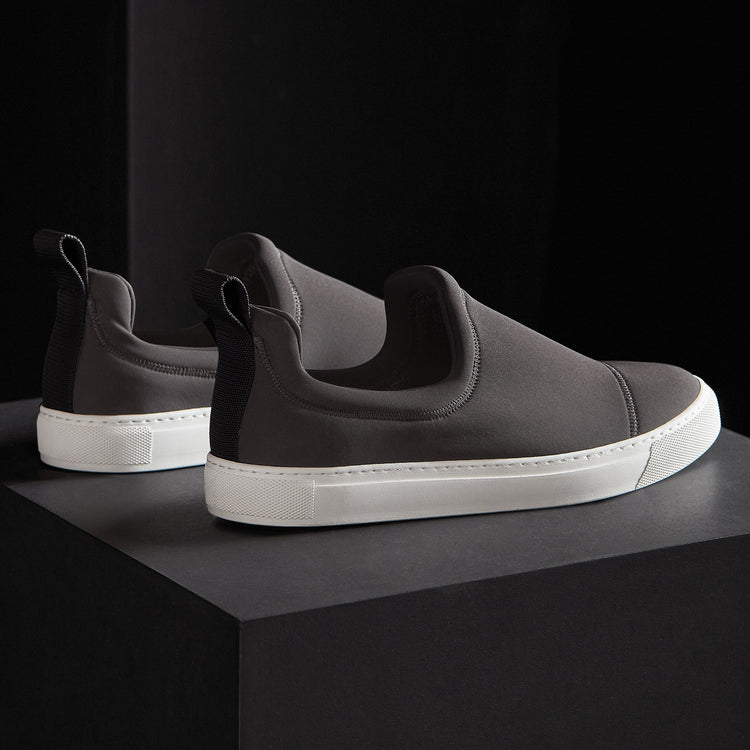 Men's Zuma Scuba Slip On in Carbon Grey | James Perse Los Angeles