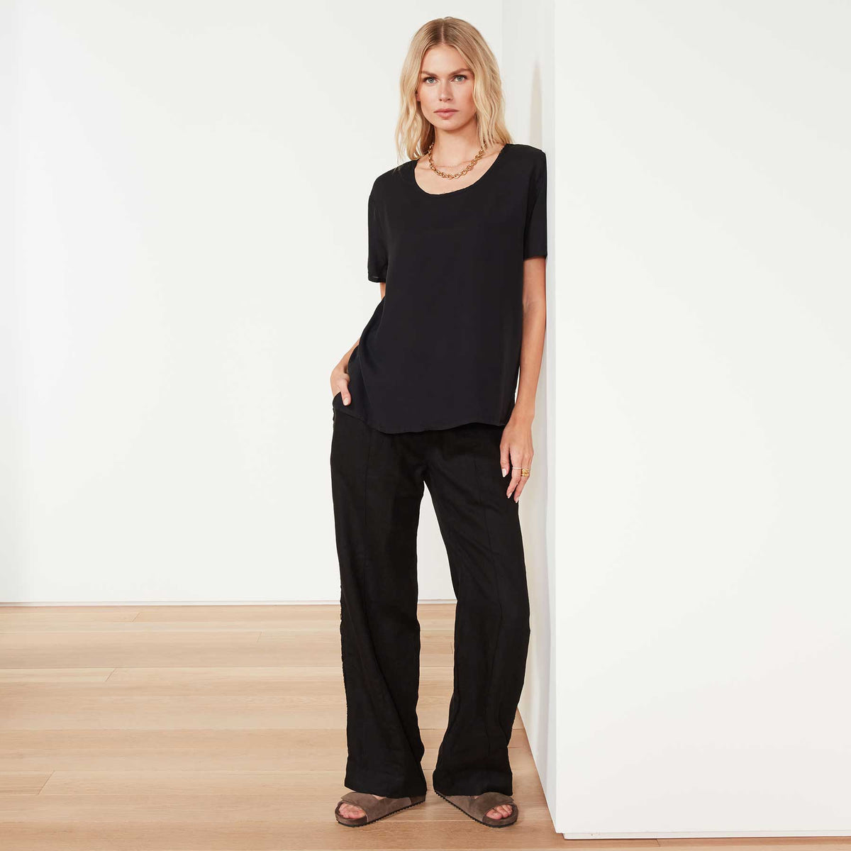 Matte Cupro Tee In Black | James Perse Los Angeles