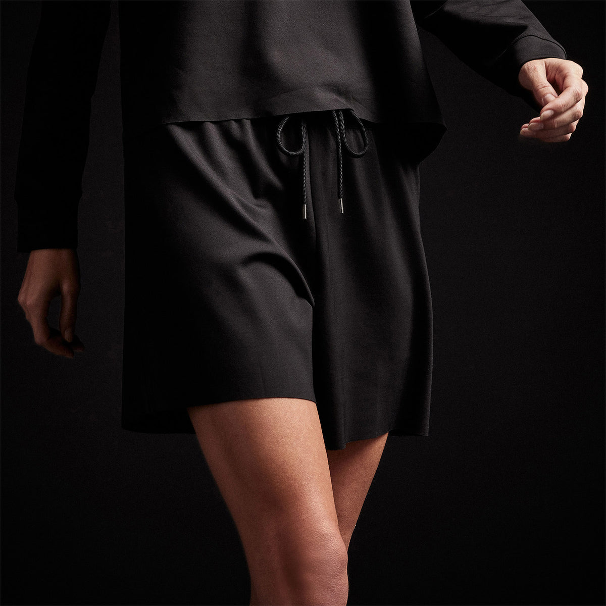 Double Knit Sweat Short in Black | James Perse Los Angeles