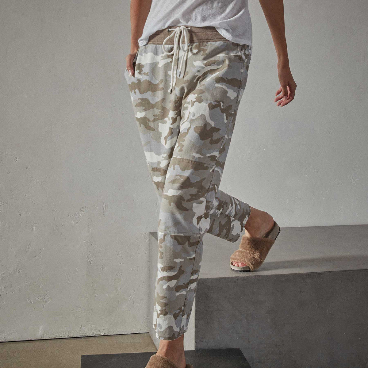 Cropped Camo Trouser in Desert Camo | James Perse Los Angeles