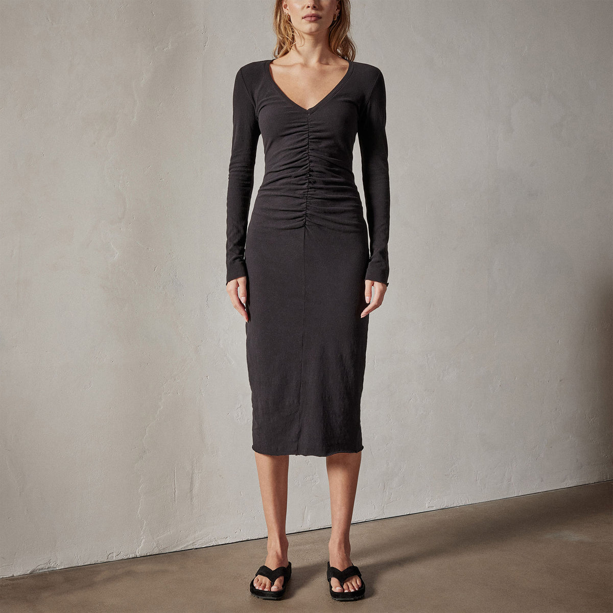 deep v front ruched dress black wrbj6724 | James Perse Los Angeles 