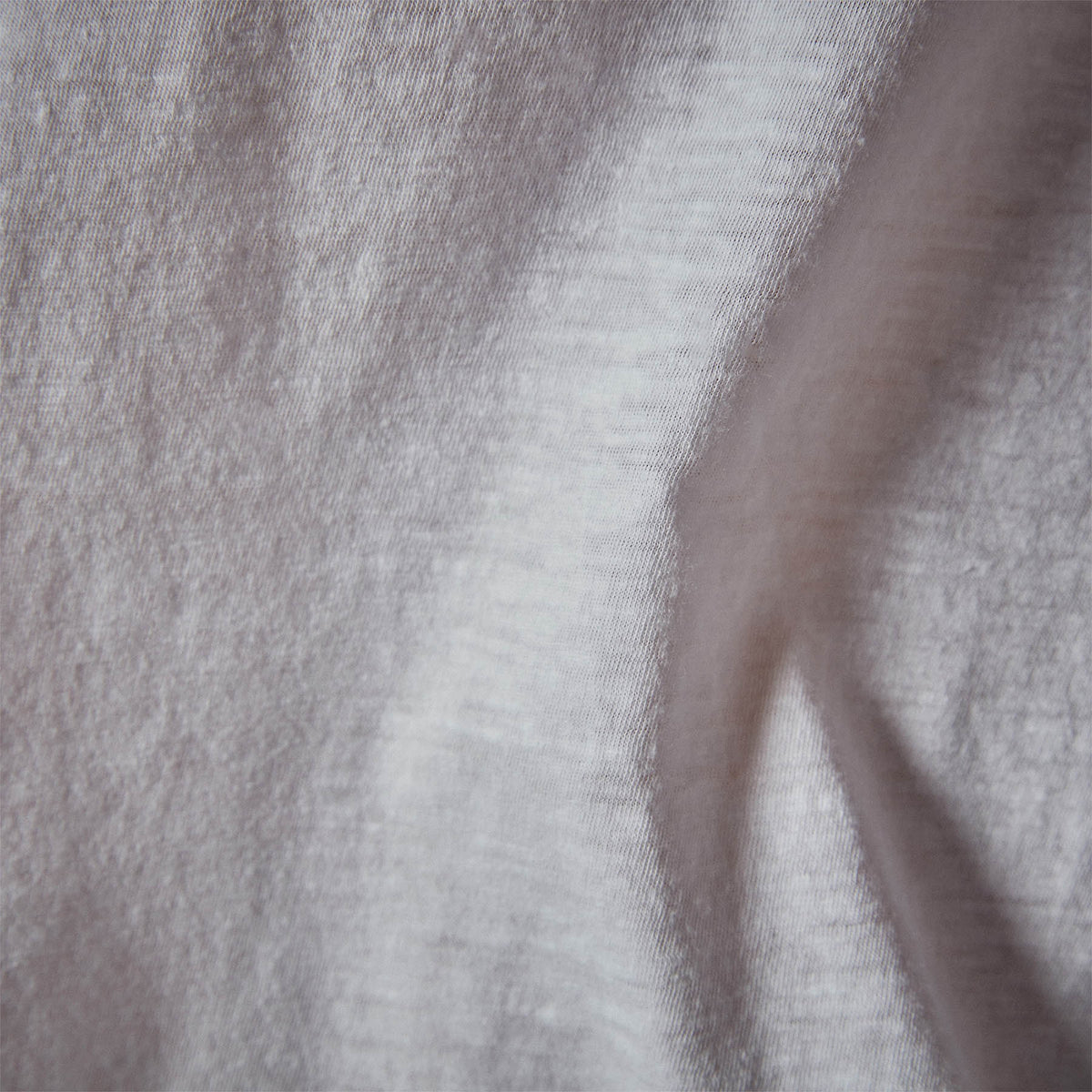 Recycled Jersey Raglan Crew in White | James Perse Los Angeles