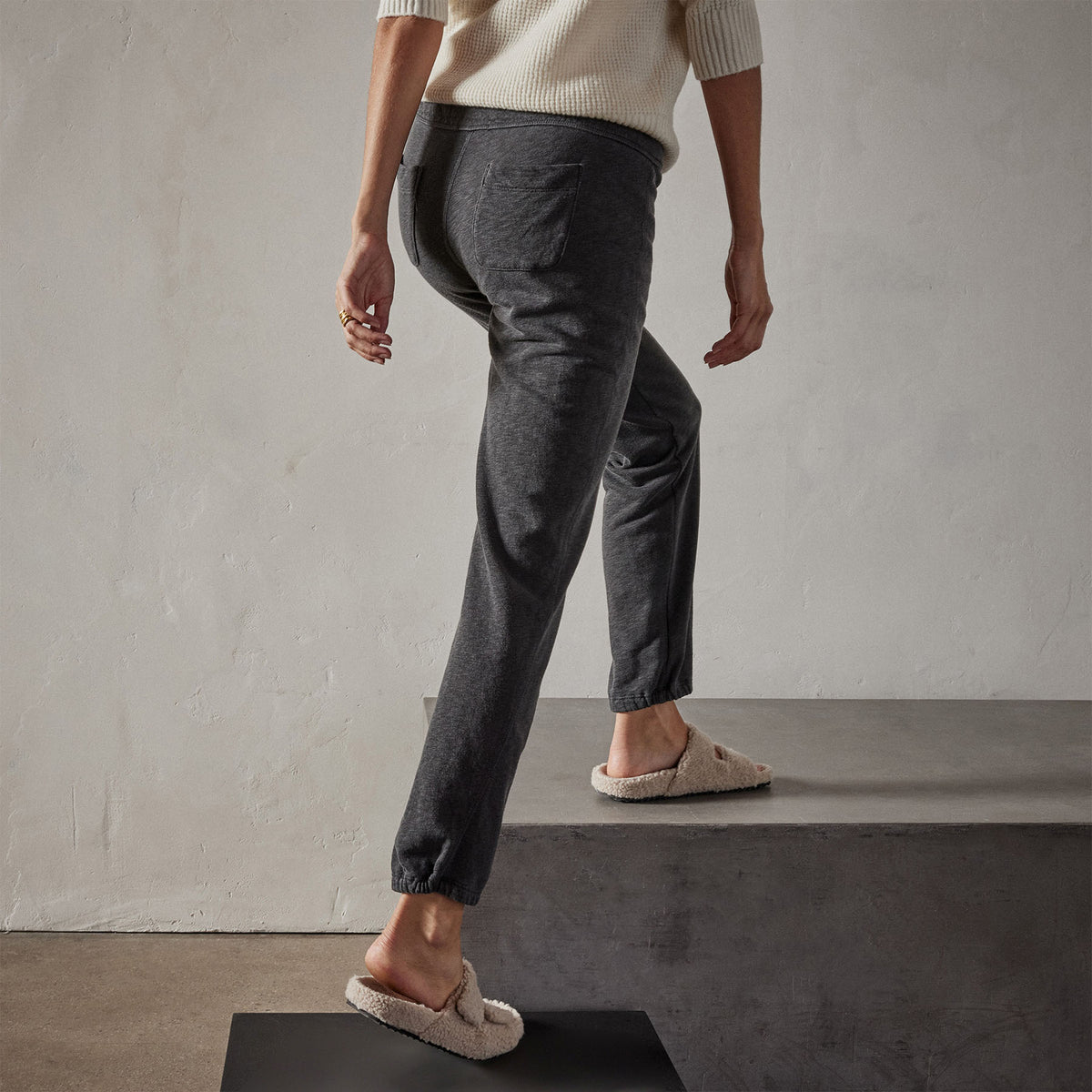 Vintage French Terry Sweatpant in Carbon Pigment | James Perse Los Angeles