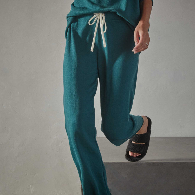 Vintage French Terry Cropped Sweatpant in Jewel | James Perse Los Angeles
